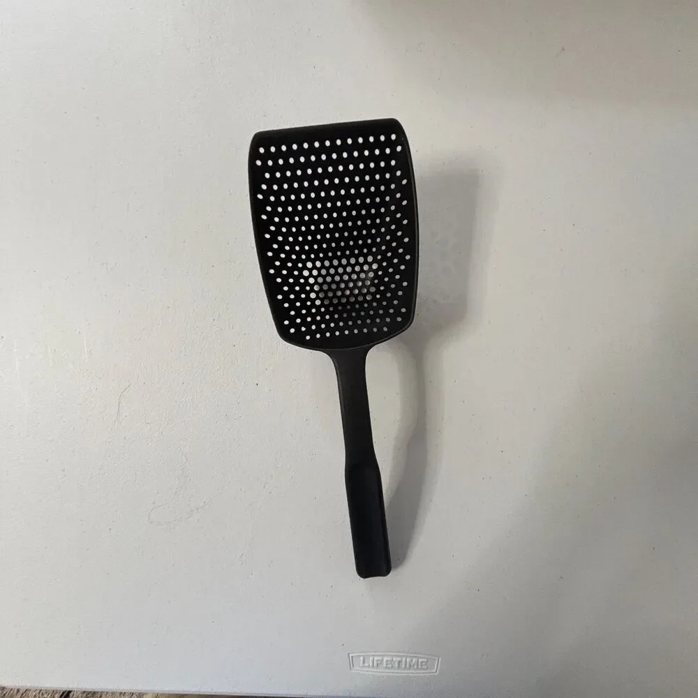Pampered Chef large Scoop and drain. #1622 13